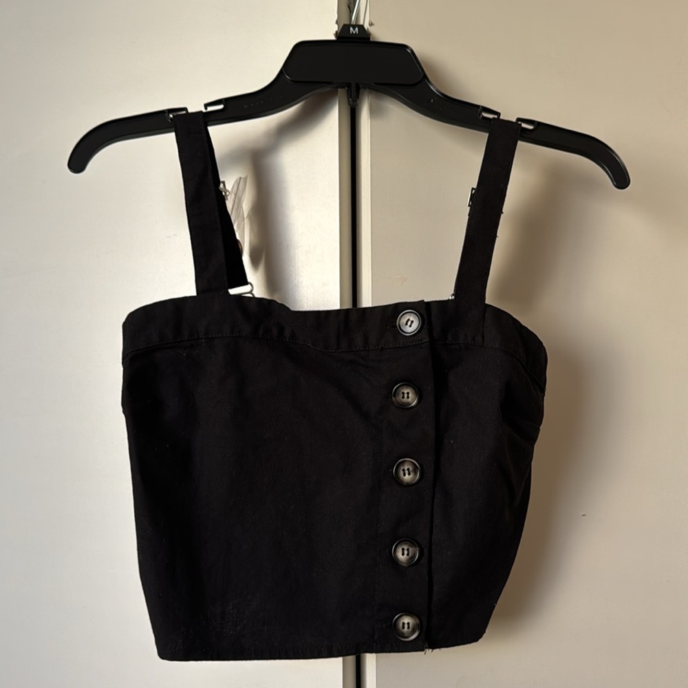 Black Sky and Sparrow button up cropped tank top